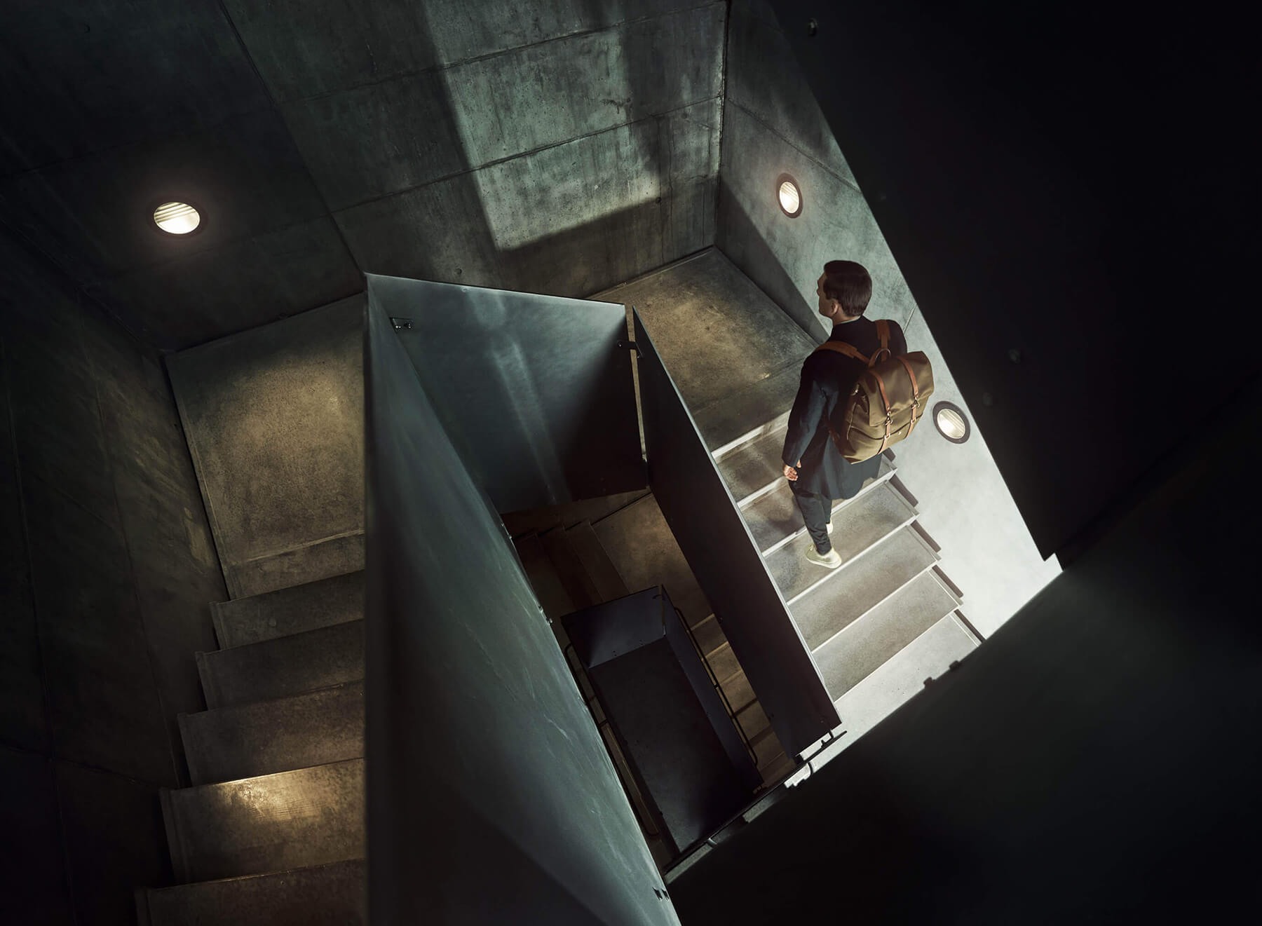 AA SITE Jump Over Stairs Global